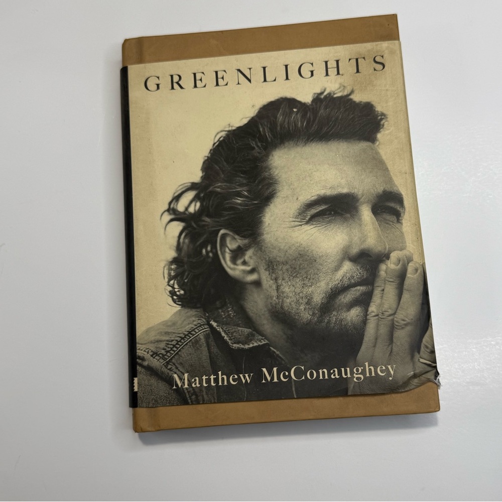 Matthew McConaughey “Greenlights” book. Great condition.
